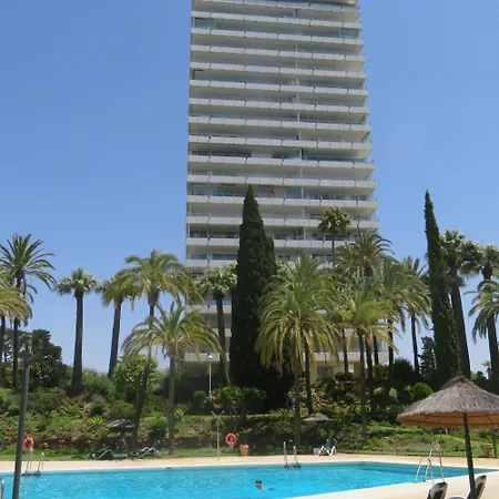 3 Bedroom Apartment Bahia De Marbella *