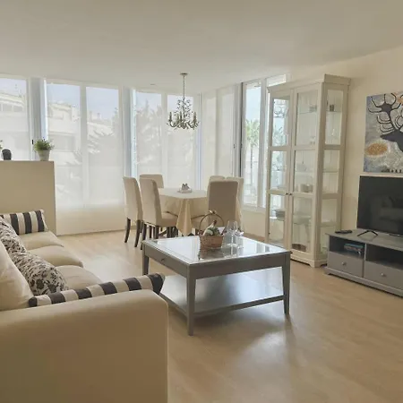 3 Bedroom Apartment Bahia De Marbella *