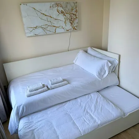 3 Bedroom Apartment Bahia De Marbella شقة *