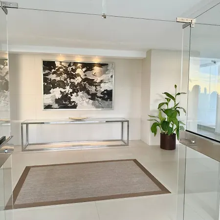 3 Bedroom Apartment Bahia De Marbella شقة *